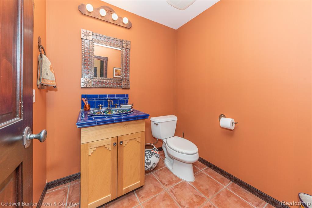 9945 ROLLING GREENS Drive, Pinckney, MI 48169 — Photo 53