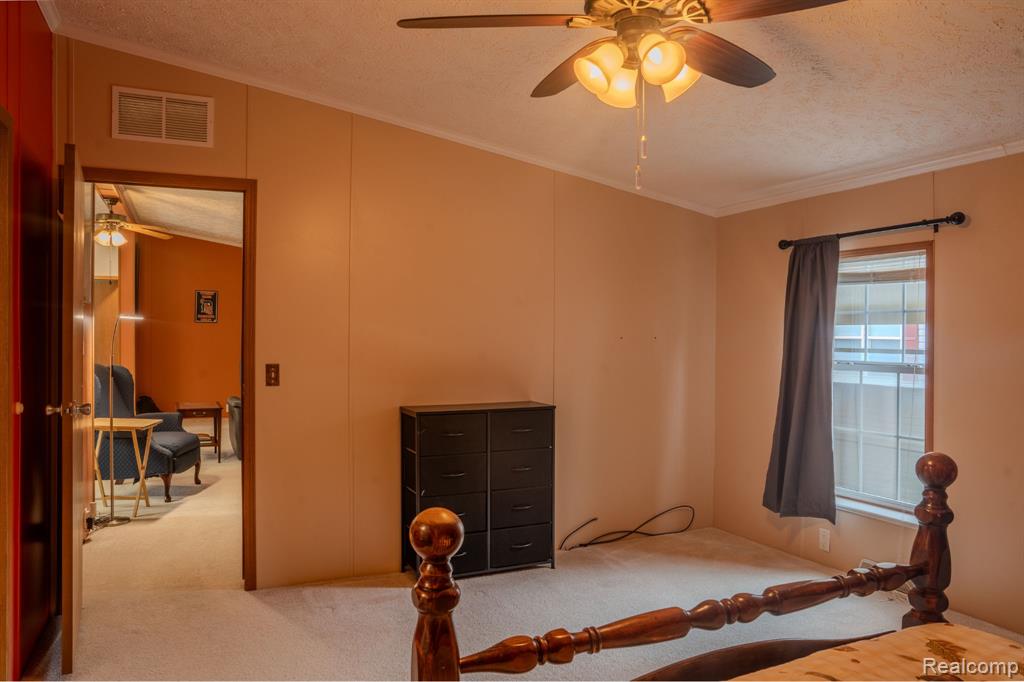 13480 Denver Drive, Hartland, MI 48353 — Photo 16