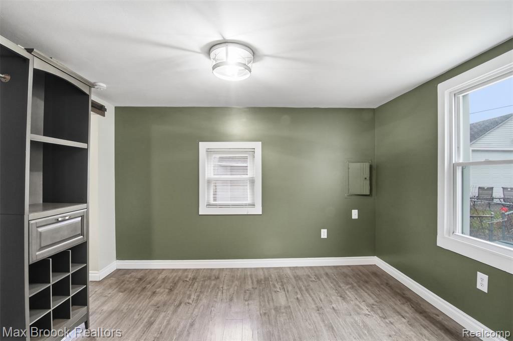 1448 E HARRY Avenue, Hazel Park, MI 48030 — Photo 9