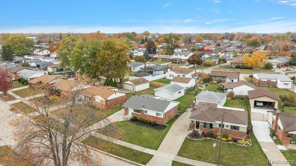 18053 S Wind Drive, Fraser, MI 48026 — Photo 10