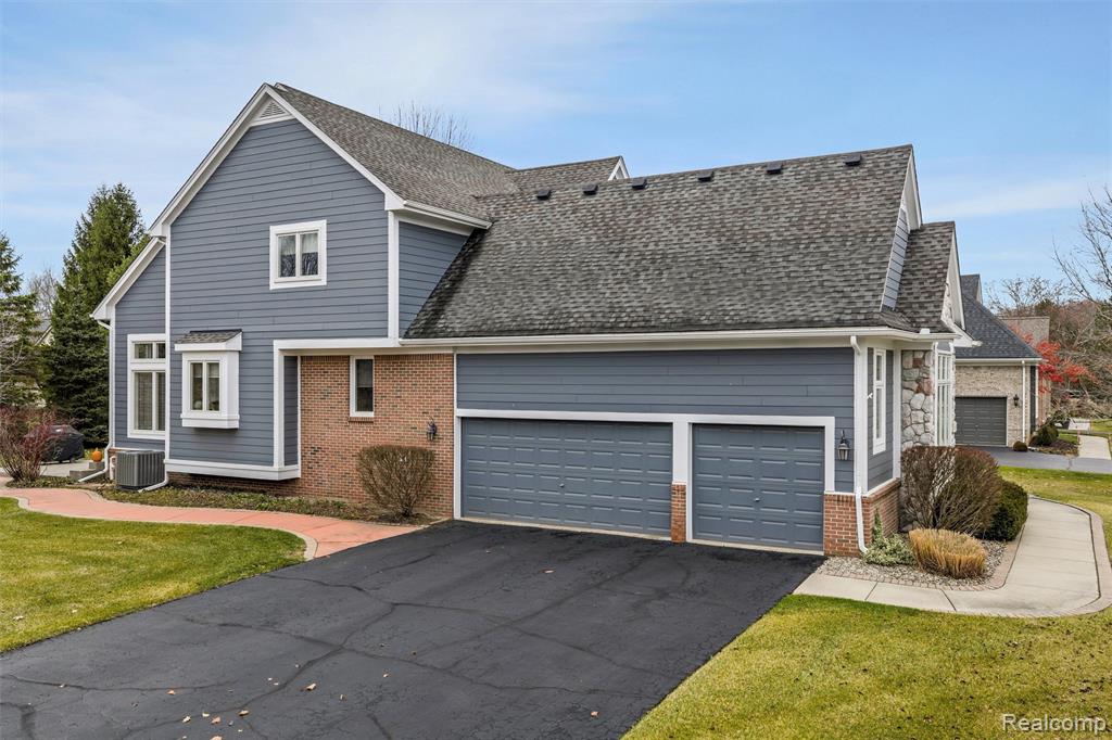 4618 Waterbury Drive, Clarkston, MI 48348 — Photo 3