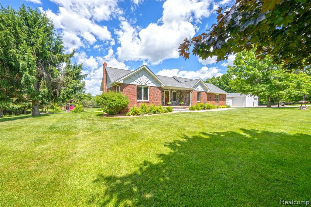 5233 Crawford Road, Dryden, MI 48428 — Photo 13