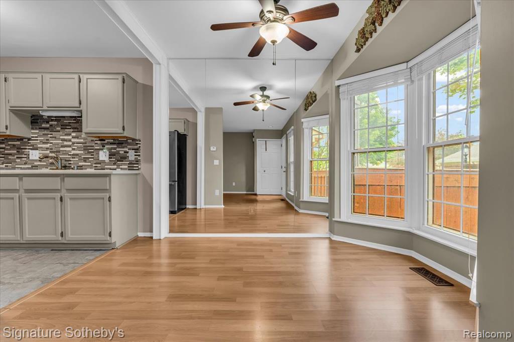 22331 Peachtree, Novi, MI — Photo 6