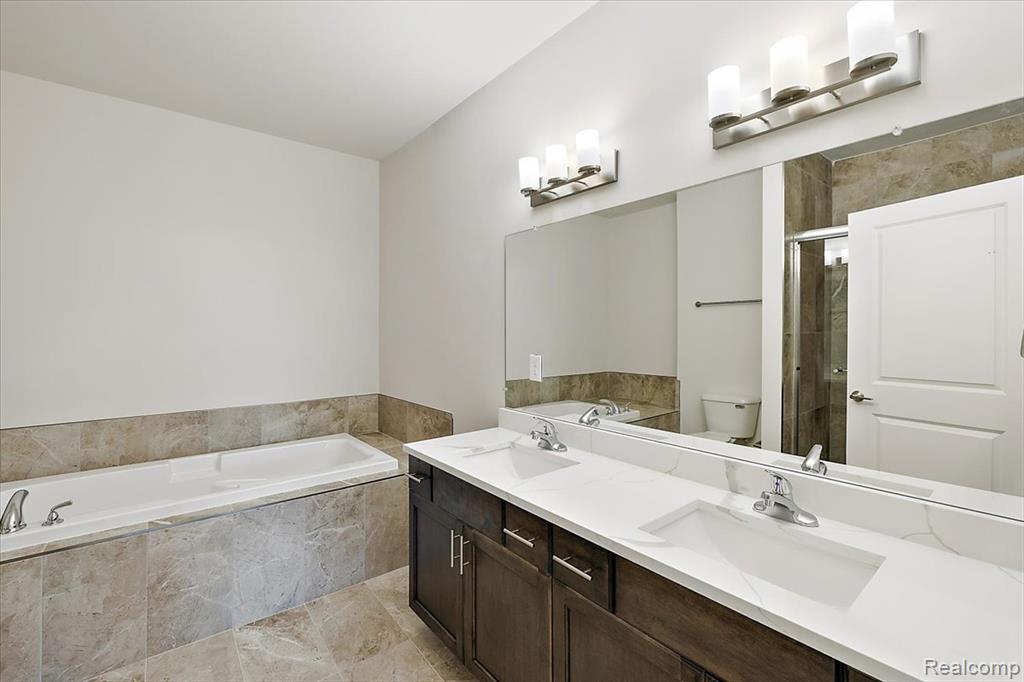 8280 Heywood Circle, 2, Sterling Heights, MI 48312 — Photo 19