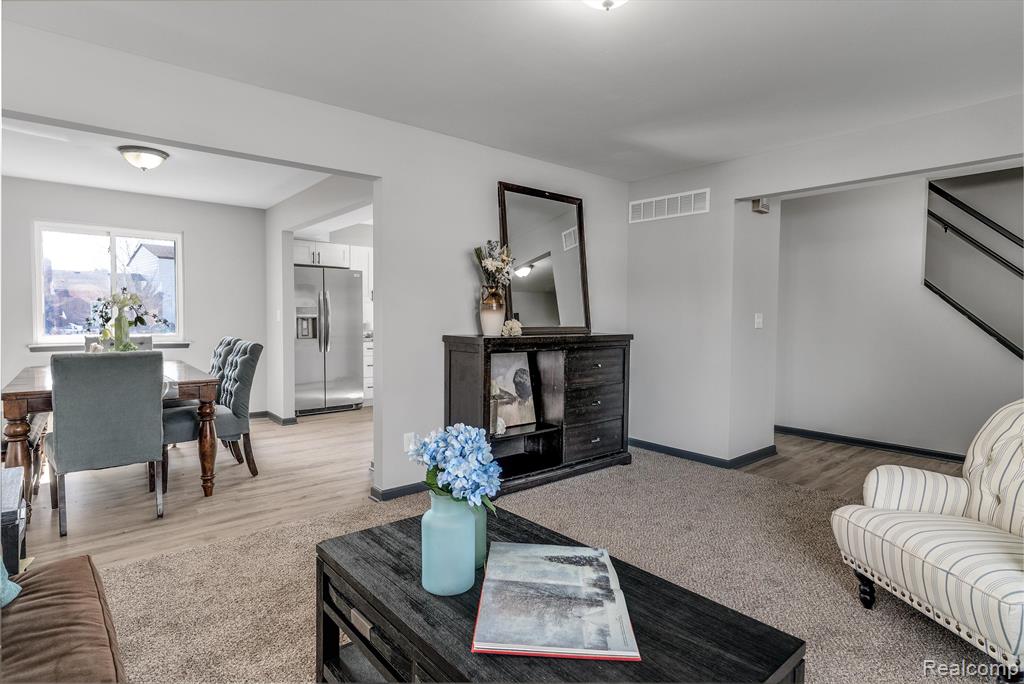 40621 RINALDI Drive, Sterling Heights, MI 48313 — Photo 8