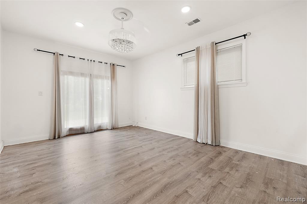 5869 Marvin Street, Taylor, MI 48180 — Photo 26