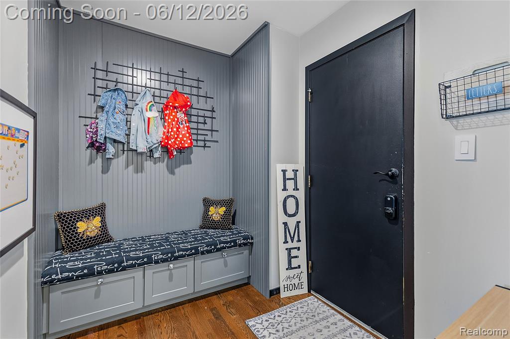 4057 Fox Lake Drive, Bloomfield Hills, MI 48302 — Photo 41