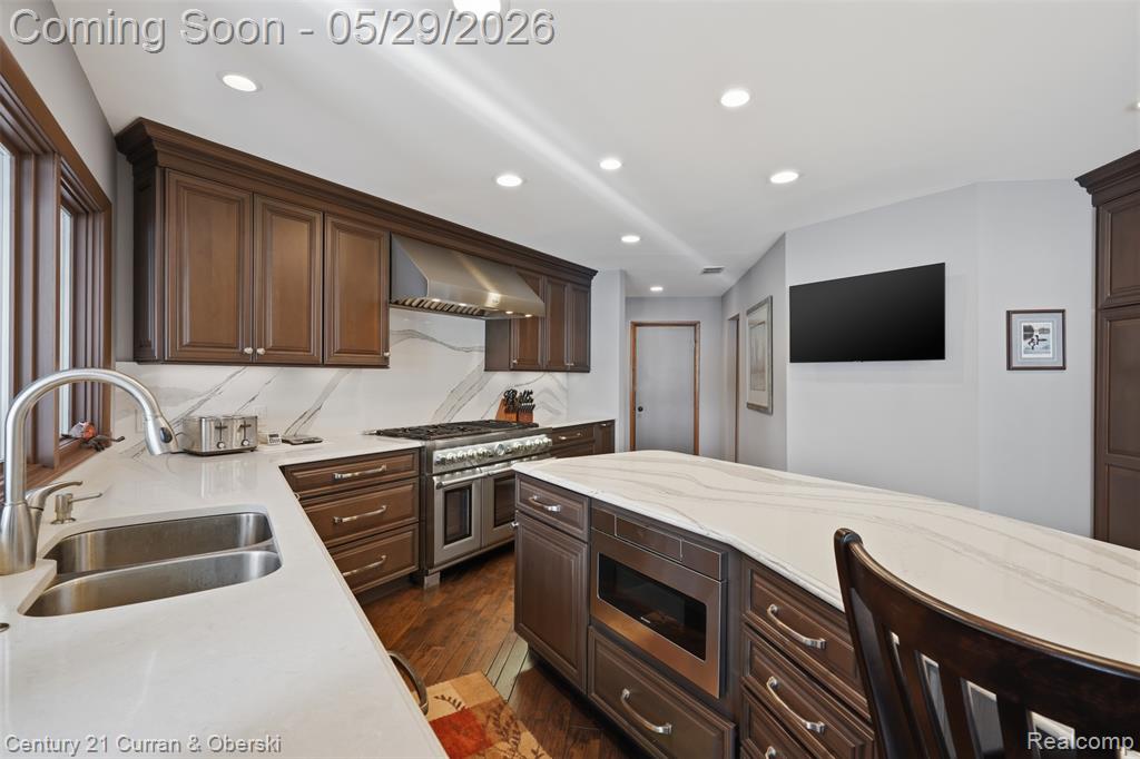 4233 Blain Island Road, Waterford, MI 48329 — Photo 13