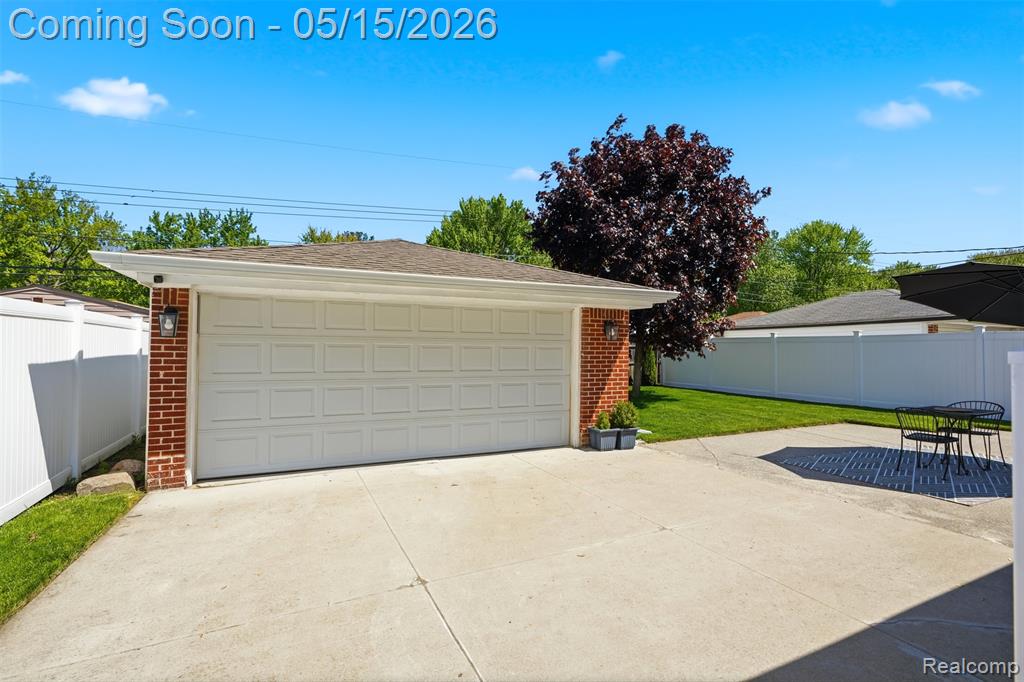 1333 Fontaine Avenue, Madison Heights, MI 48071 — Photo 38