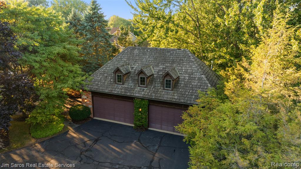 49016 Point Lakeview Street, Chesterfield, MI 48047 — Photo 7