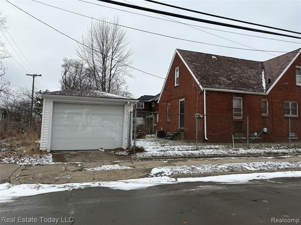 2405 Sturtevant Street, Detroit, MI 48206 — Photo 2
