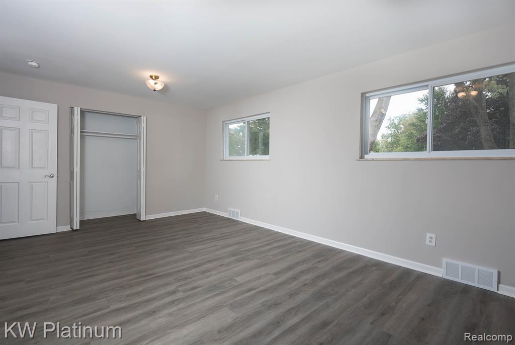 50659 Dartmoor Drive, Shelby Twp, MI 48317 — Photo 12