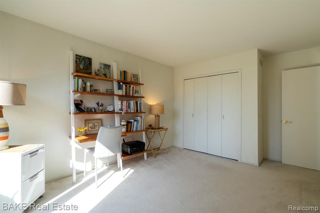 881 Greenhills Drive, Ann Arbor, MI 48105 — Photo 31