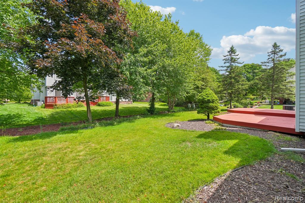 42738 Wimbleton Way, Novi, MI 48377 — Photo 38
