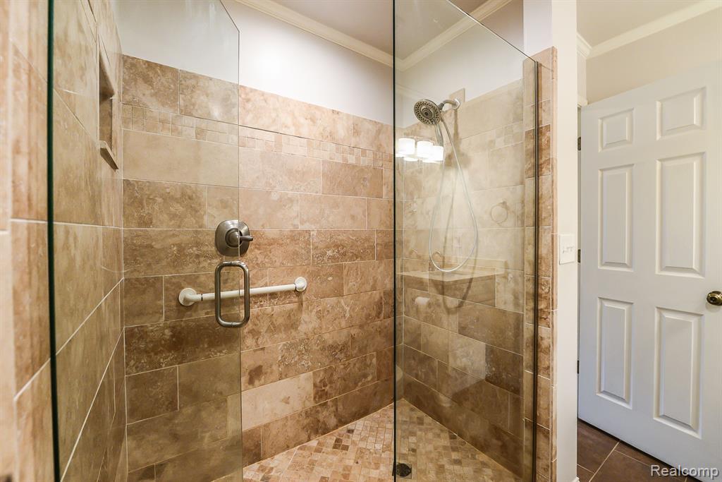 35037 Red Pine Drive, 116, Farmington Hills, MI 48335 — Photo 16