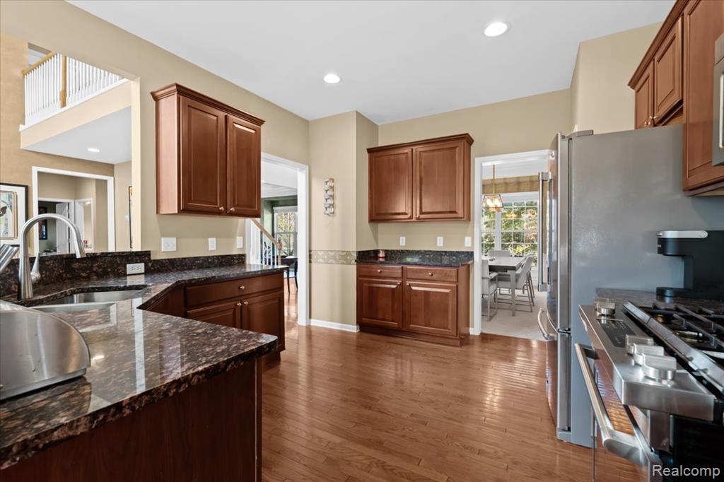 49499 Great Falls Road, Canton, MI 48188 — Photo 12