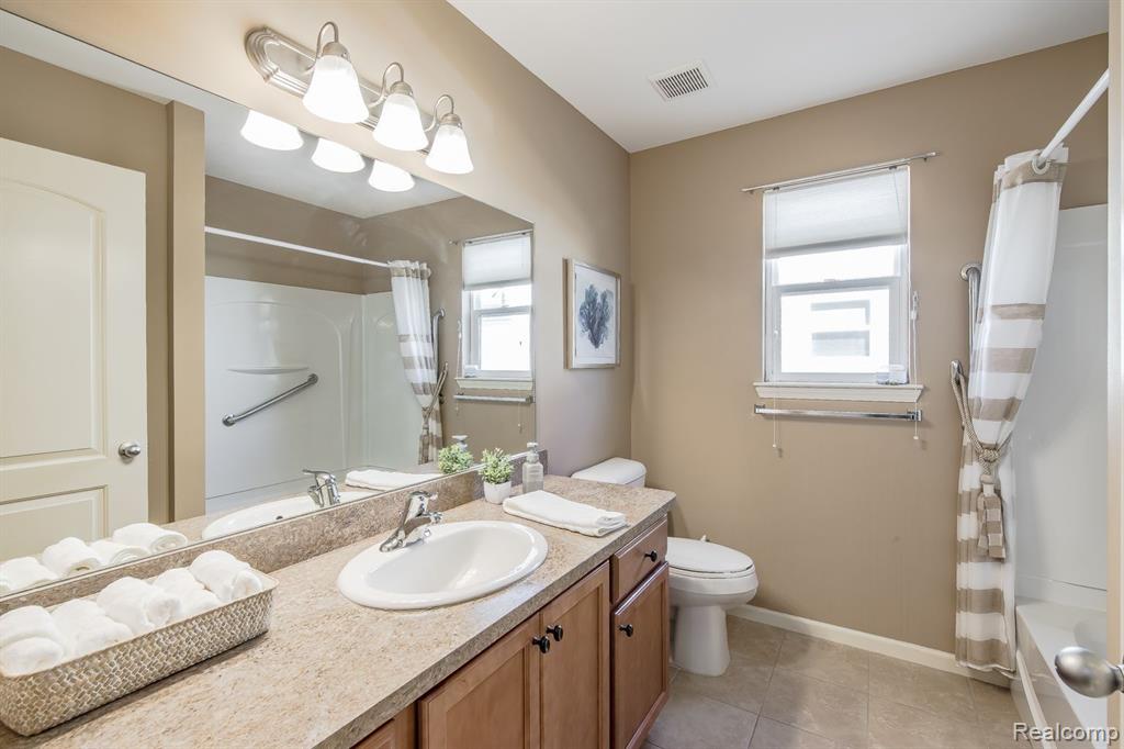 5973 BAYPOINTE Boulevard, Clarkston, MI — Photo 26