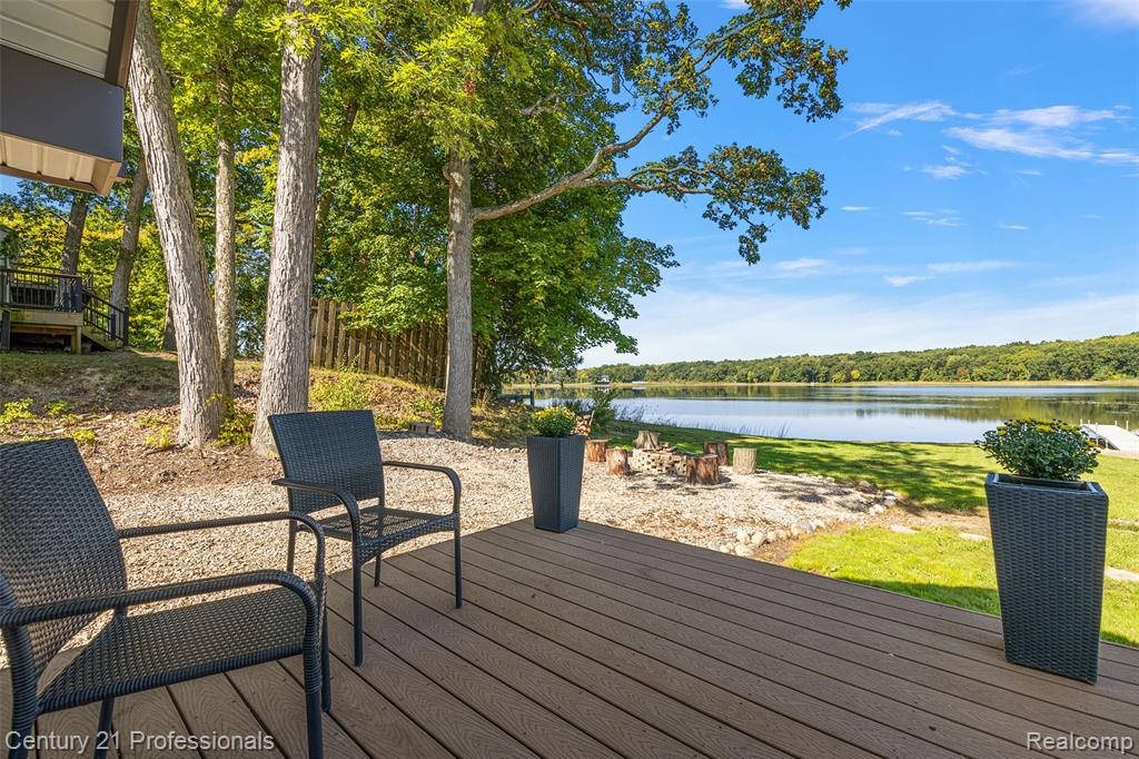 2679 Lakeview Drive, Ortonville, MI 48462 — Photo 40