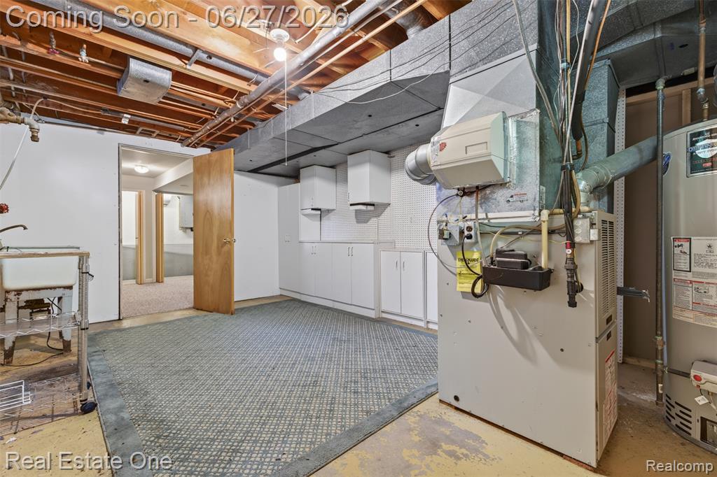 10379 Hegel Road, Goodrich Vlg, MI — Photo 45