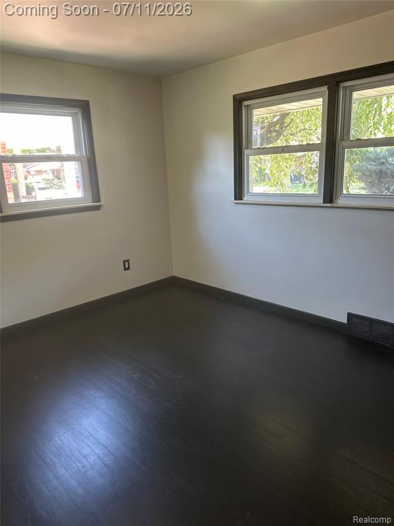 8315 Arnold Street, Dearborn Heights, MI 48127 — Photo 11