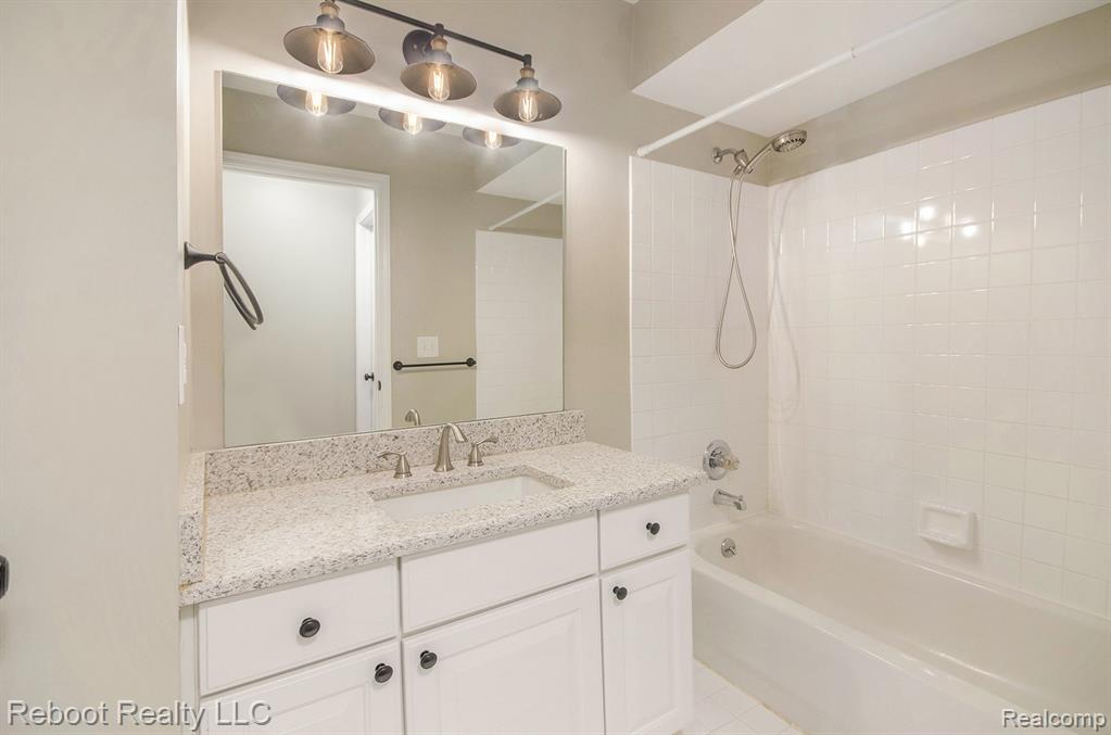 56197 Troon N, Shelby Twp, MI 48316 — Photo 10