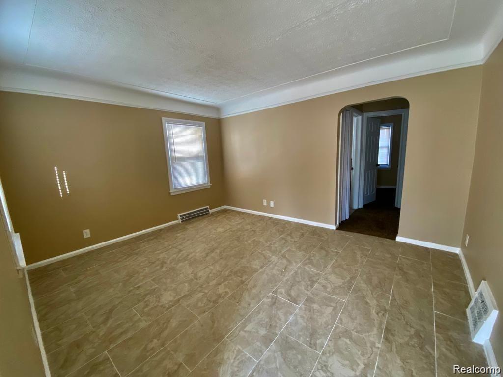 9156 WINTHROP Street, Detroit, MI 48228 — Photo 10