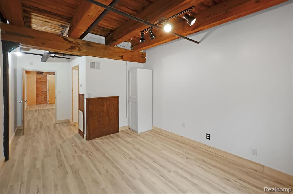 6533 E JEFFERSON Avenue, 6-LL04, Detroit, MI 48207 — Photo 23