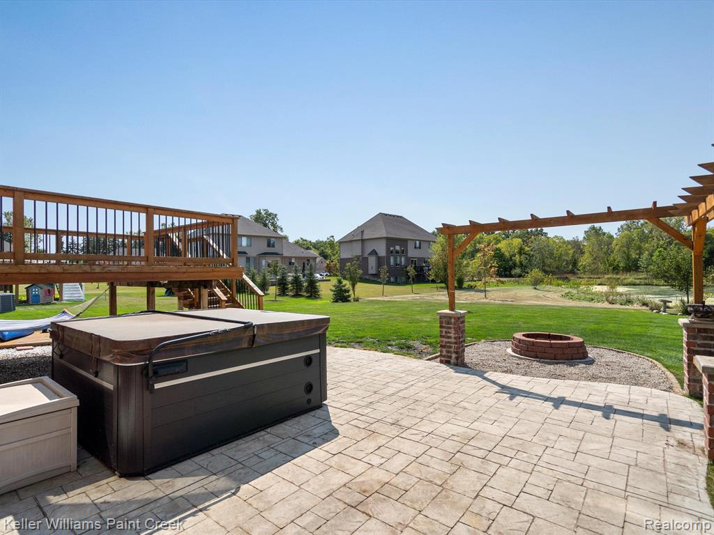 46267 Terrace Drive, Shelby Twp, MI 48317 — Photo 6