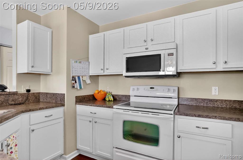 50371 Corey Ave, Chesterfield, MI — Photo 8