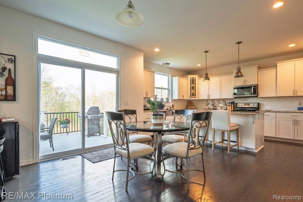 1402 SECRETARIAT Way, Howell, MI 48843 — Photo 15