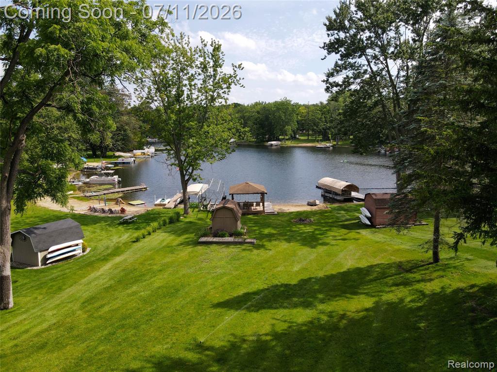 11590 Sumpter Drive, South Lyon, MI 48178 — Photo 26