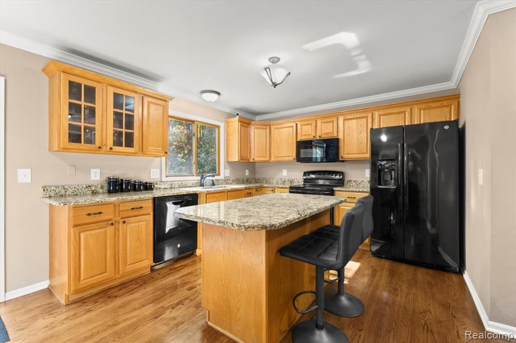 9755 Forest Ridge Drive, Clarkston, MI 48348 — Photo 16