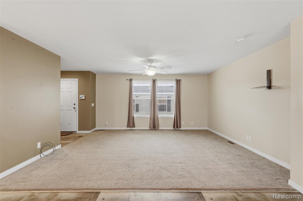 9725 Aspen Lane, Ypsilanti, MI 48198 — Photo 11
