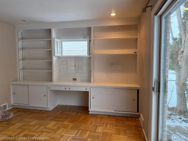 700 Woods Lane, Grosse Pointe Woods, MI 48236 — Photo 8
