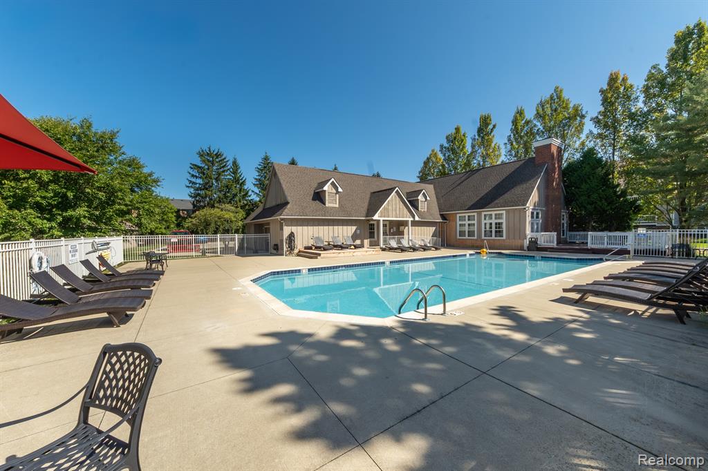 505 W Highland Road, Howell, MI 48843 — Photo 19