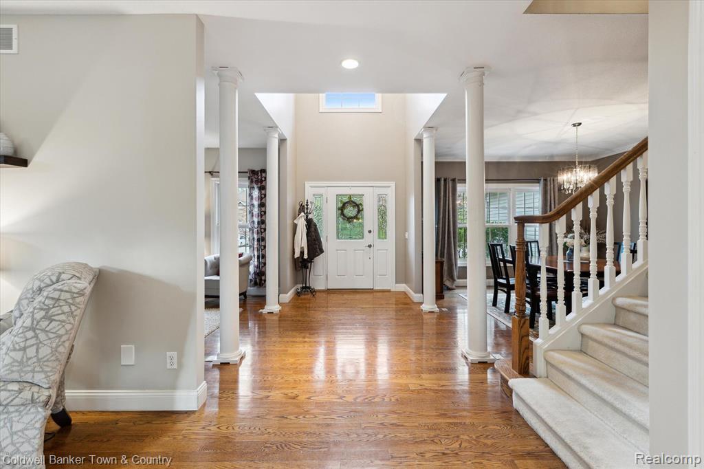 5205 RIDGEVIEW Court, Midland, MI 48642 — Photo 9