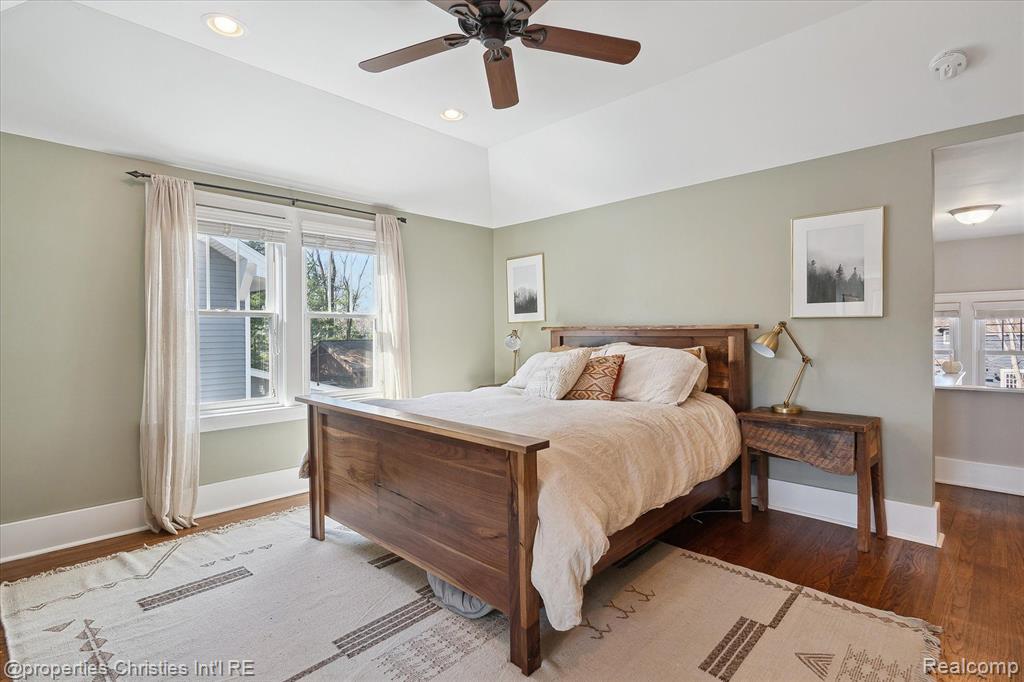 712 S LAUREL Street, Royal Oak, MI 48067 — Photo 27