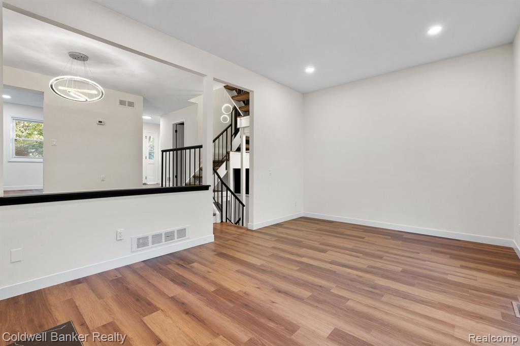 5238 Breeze Hill Place, Troy, MI 48098 — Photo 15