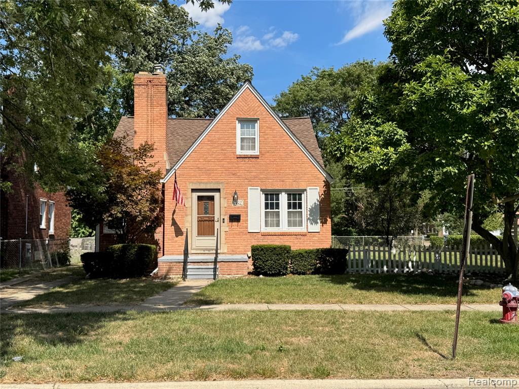 762 Emmons Boulevard, Lincoln Park, MI 48146 — Photo 2