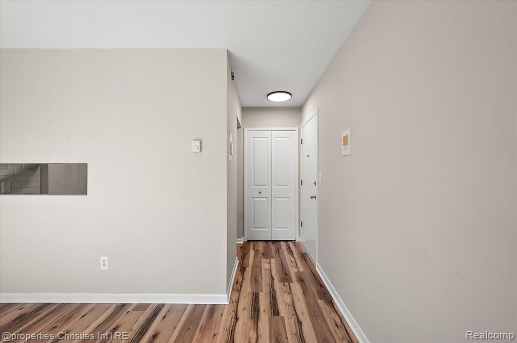 7040 Villa Drive, 2, Waterford, MI 48327 — Photo 4