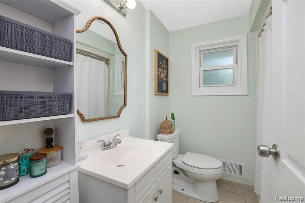 532 Elizabeth Street, Milford, MI 48381 — Photo 14