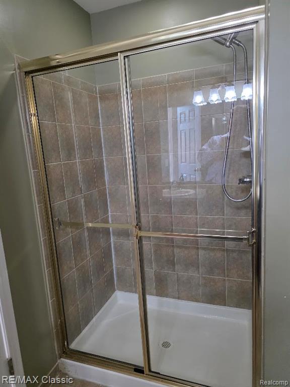 8469 Heywood Circle, Sterling Heights, MI 48312 — Photo 24