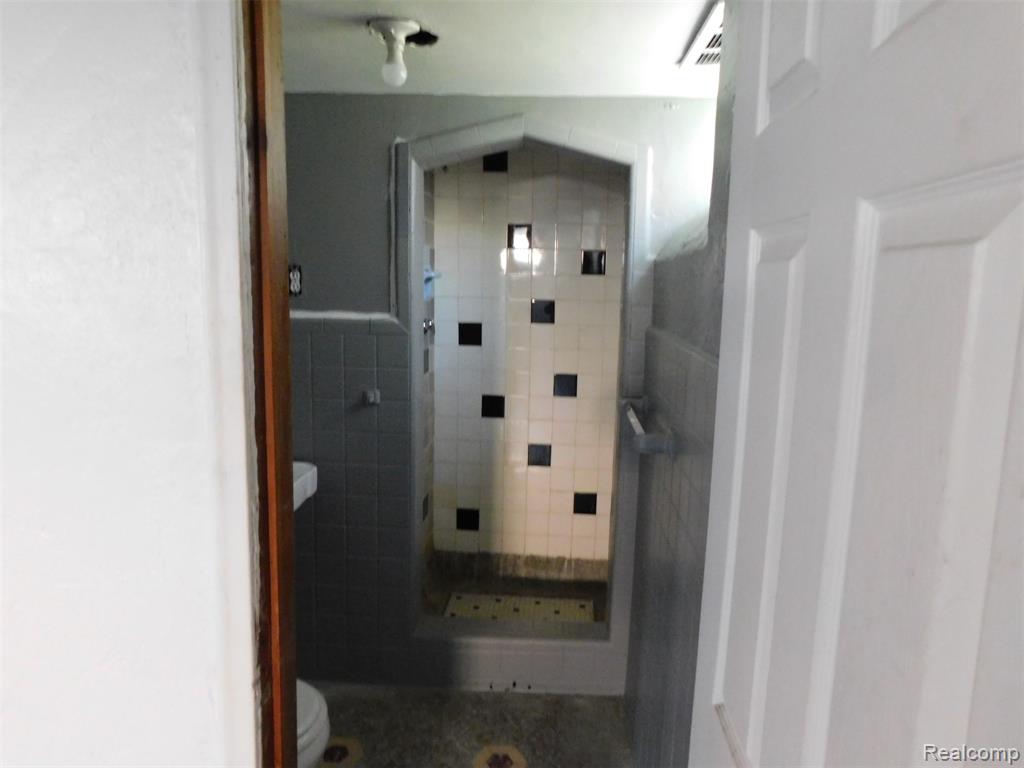11539 Lakepointe Street, Detroit, MI 48224 — Photo 13
