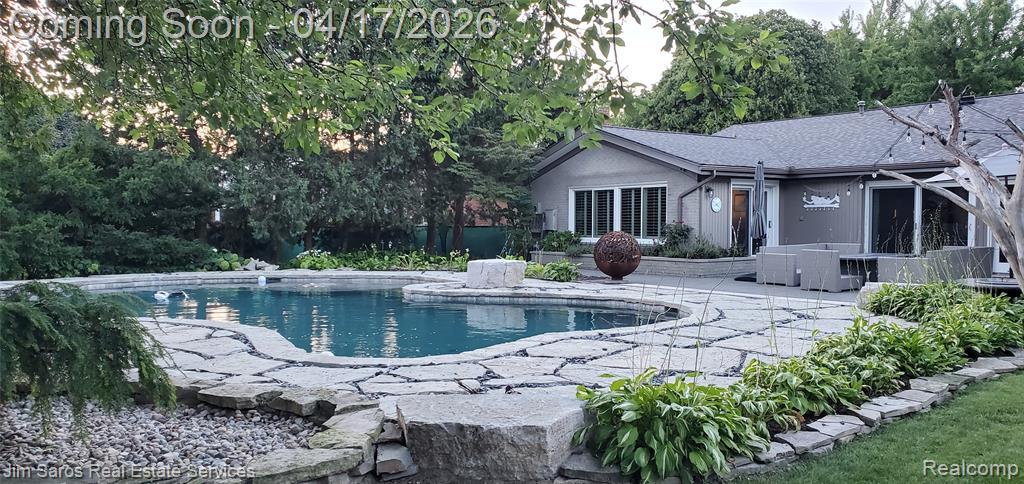 47 Roslyn Road, Grosse Pointe Shores, MI 48236 — Photo 5
