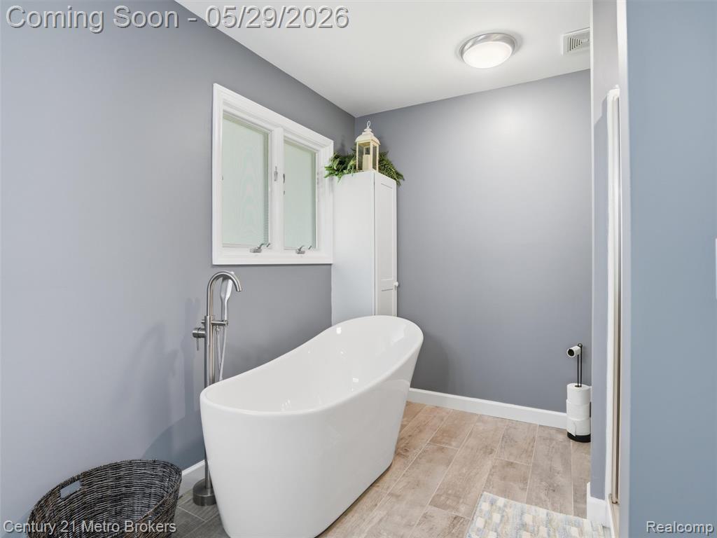 11447 N Latson Road, Linden, MI 48451 — Photo 21