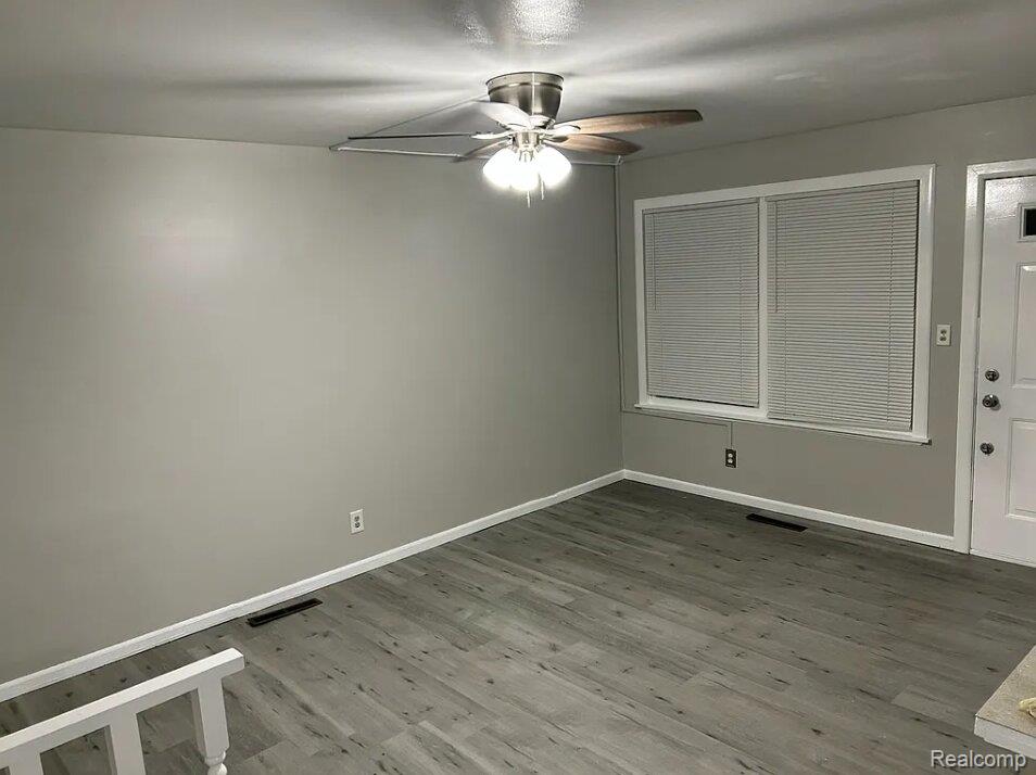 5825 Branch Road, Flint, MI 48506 — Photo 8