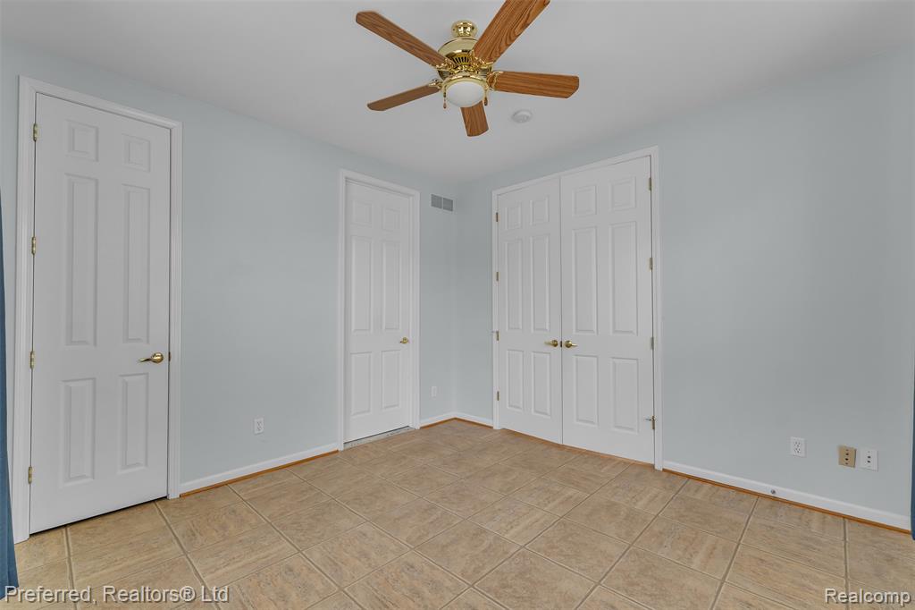 635 Constitution Street, Canton, MI 48188 — Photo 13