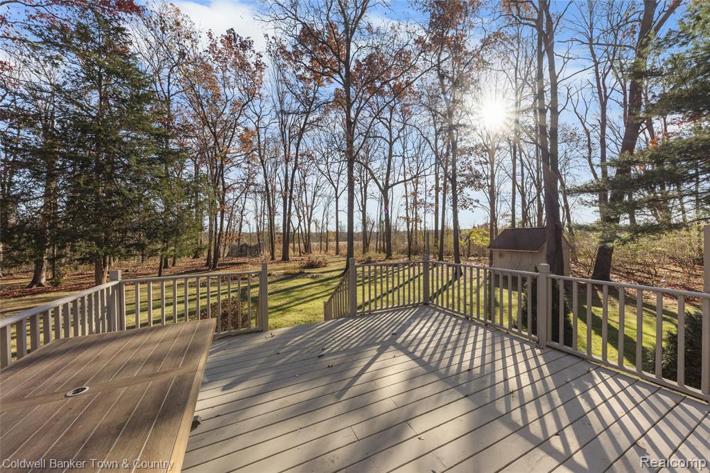 11535 Lancelot Lane, Pinckney, MI 48169 — Photo 13