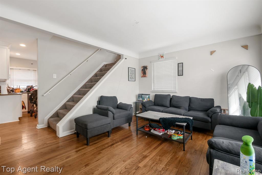 9903 Ruth Avenue, Allen Park, MI 48101 — Photo 4