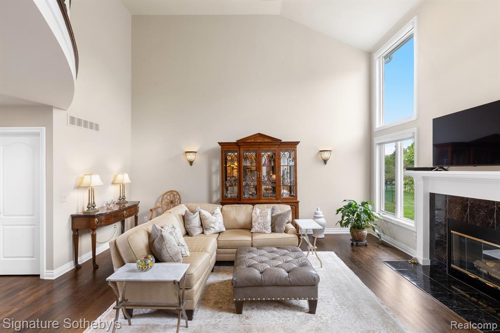615 APPOLINE Court, Rochester, MI 48307 — Photo 3